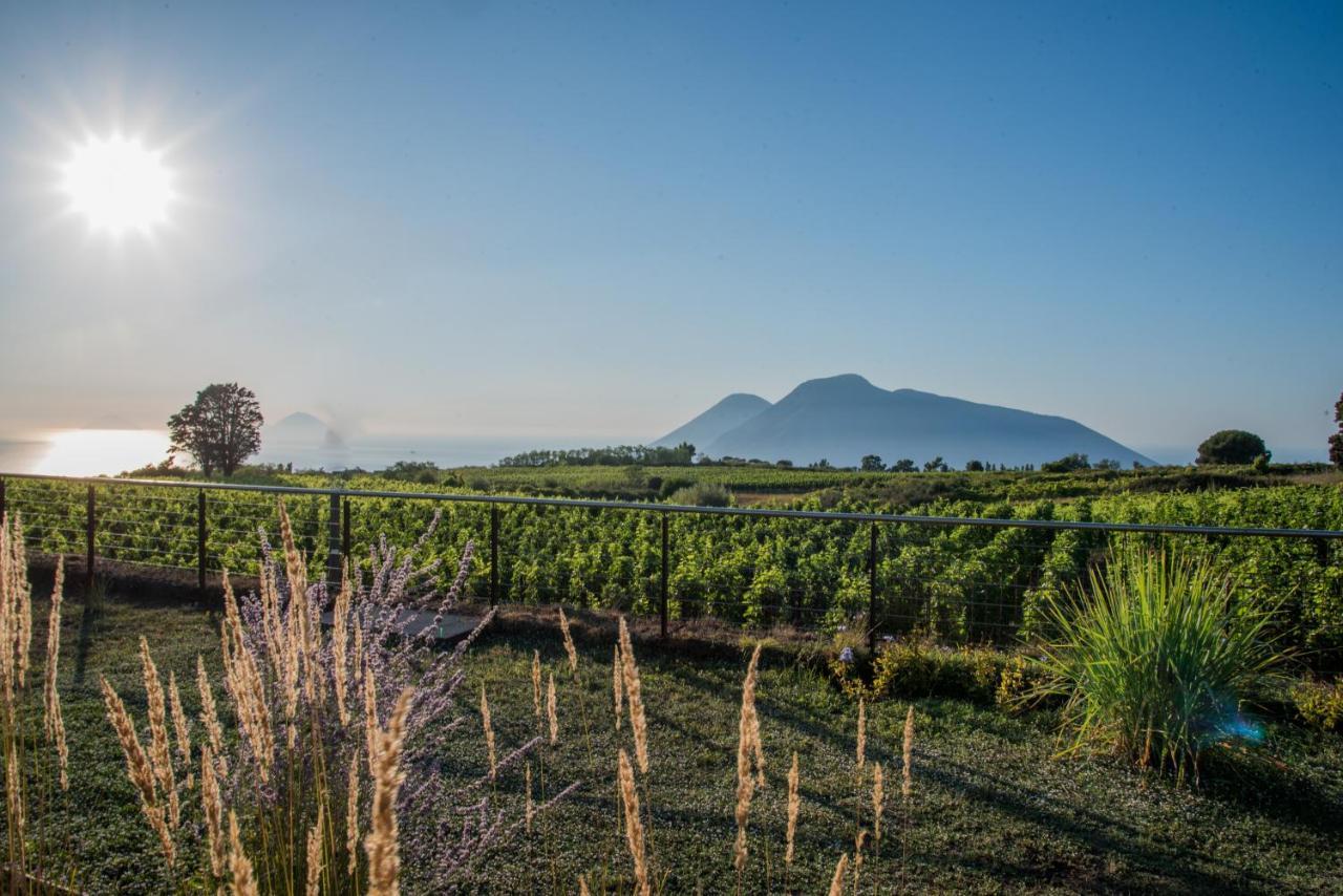 Tenuta Di Castellaro Winery & Resort Λίπαρι Εξωτερικό φωτογραφία