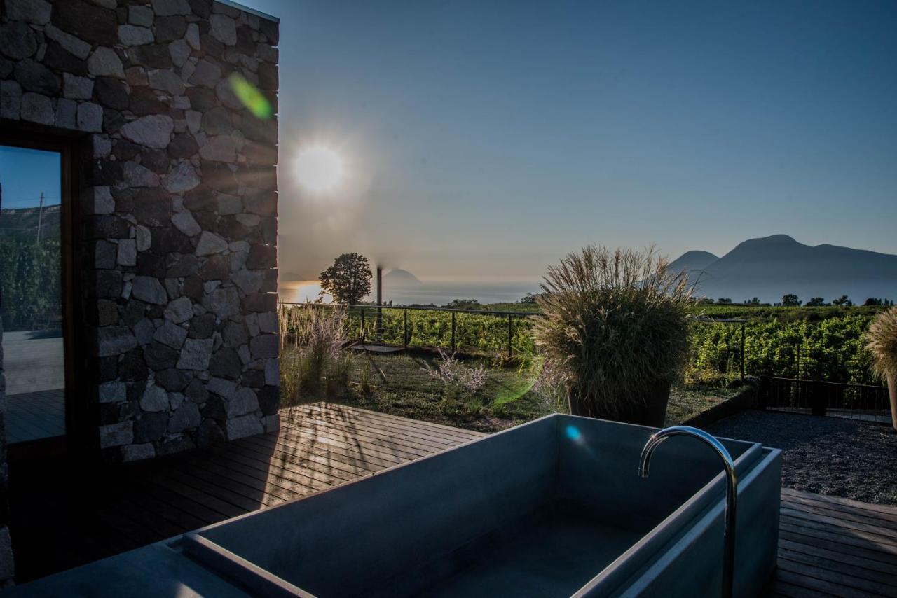 Tenuta Di Castellaro Winery & Resort Λίπαρι Εξωτερικό φωτογραφία